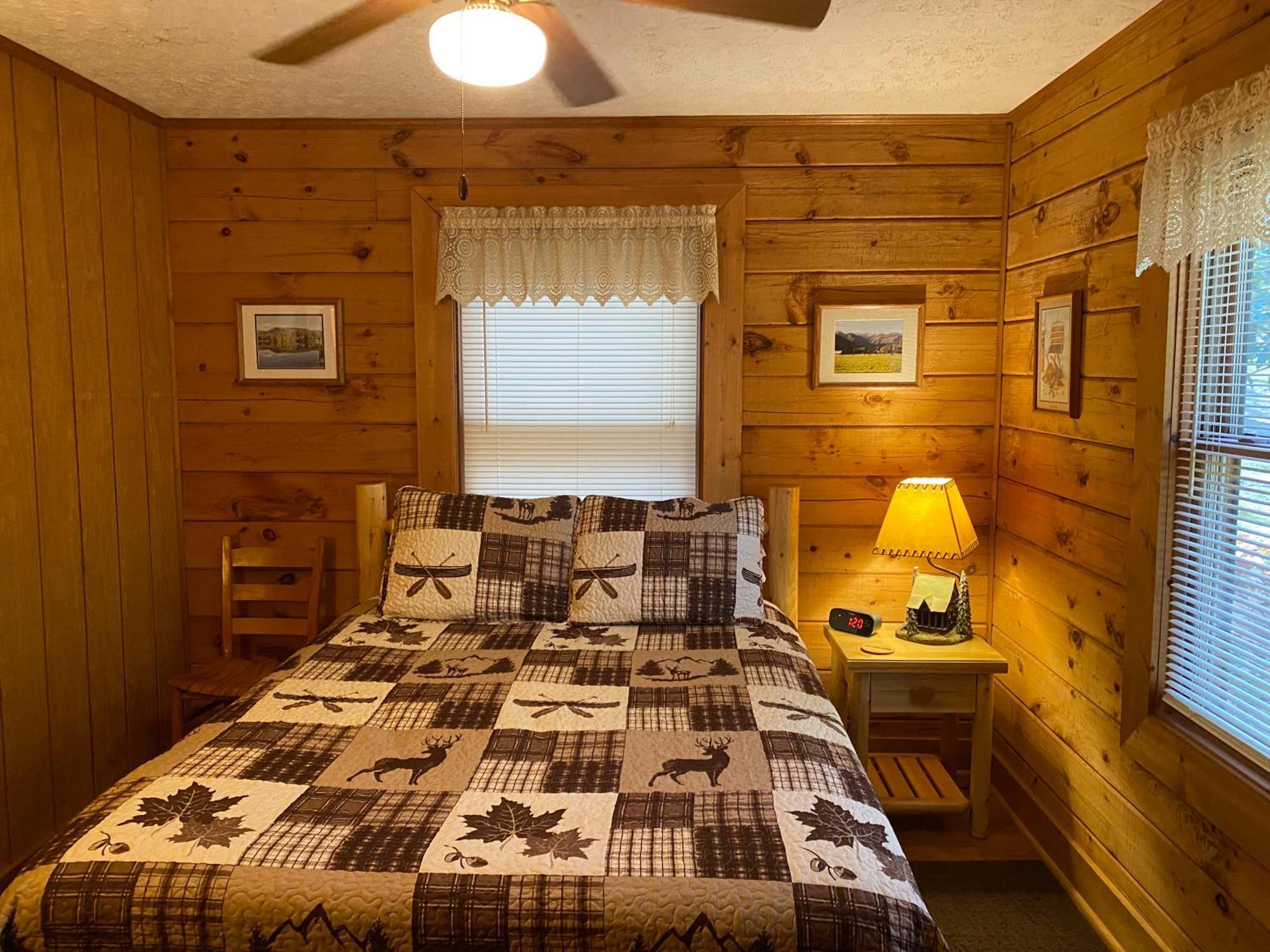 Misty Creek Log Cabins Maggie Valley Exterior foto
